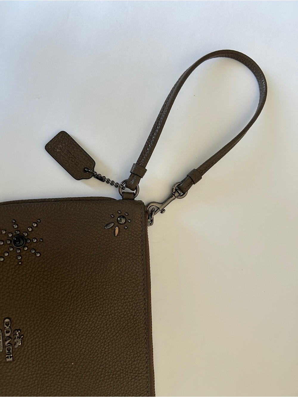 Coach Western RivetsTaupe Pebble Leather Studded Wristlet Pouch Celestial - Picture 3 of 5